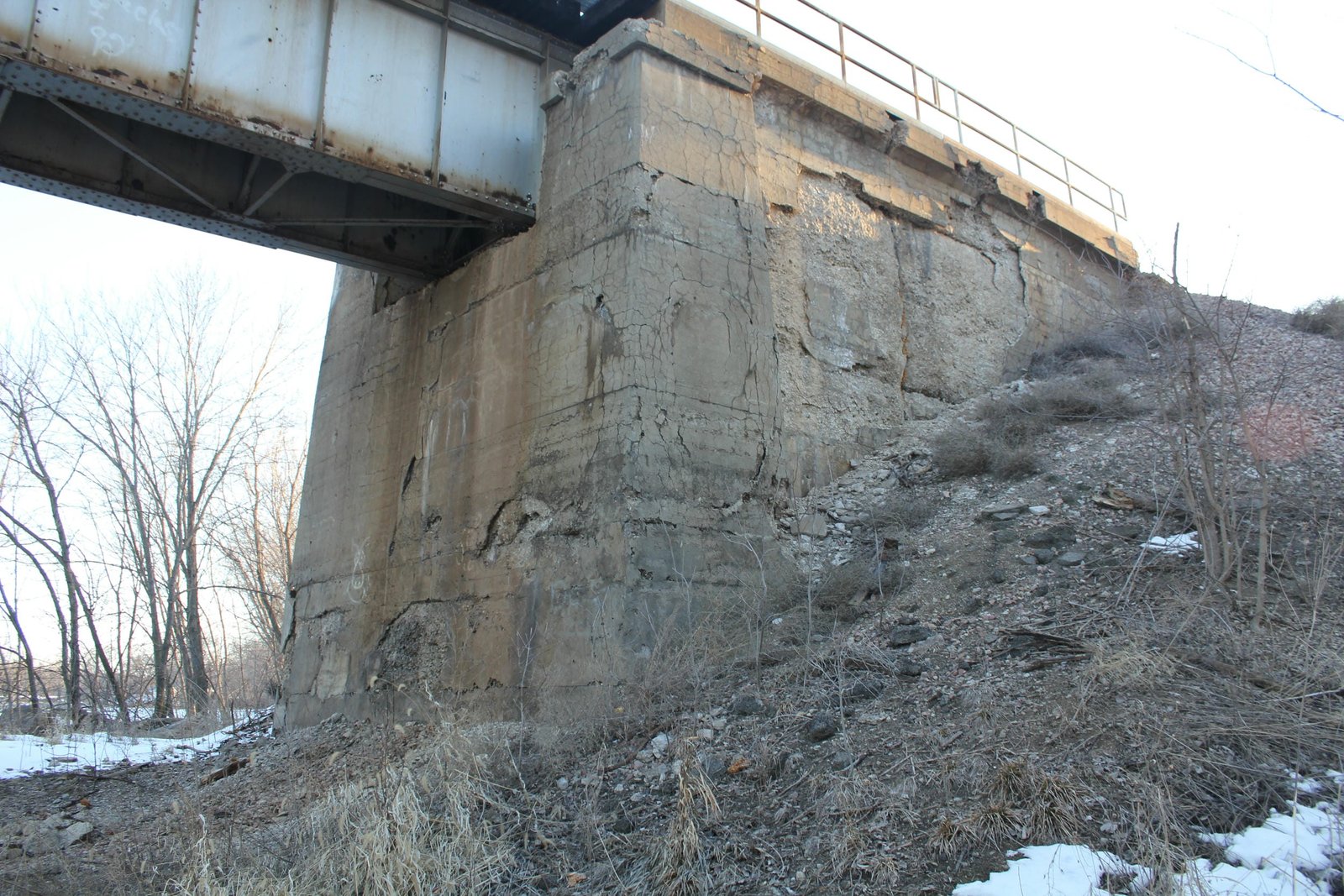 East abutment
